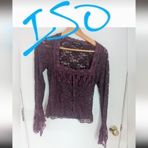 In search of this ann ferriday top in this color